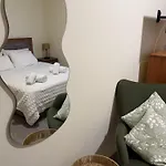 Akrotiri ゲストハウス