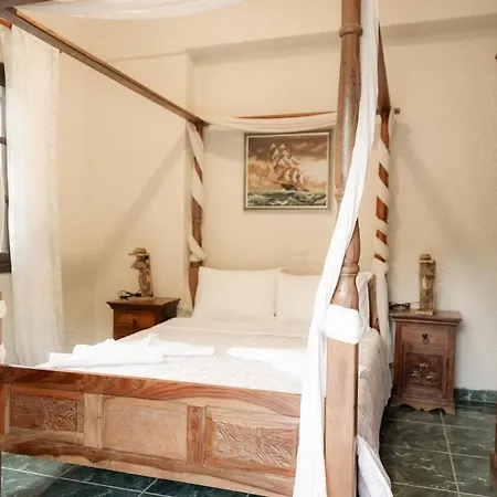 Guest house Akrotiri *