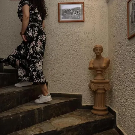 Konukevi Akrotiri
