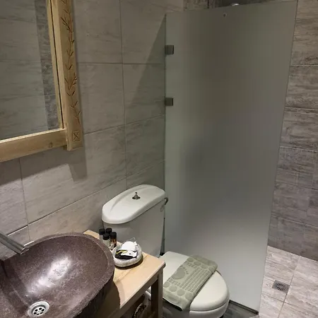 Pensjonat Akrotiri 4*