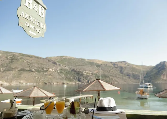 Guest house Akrotiri