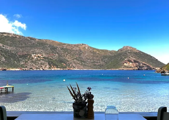 Akrotiri Konukevi 4*